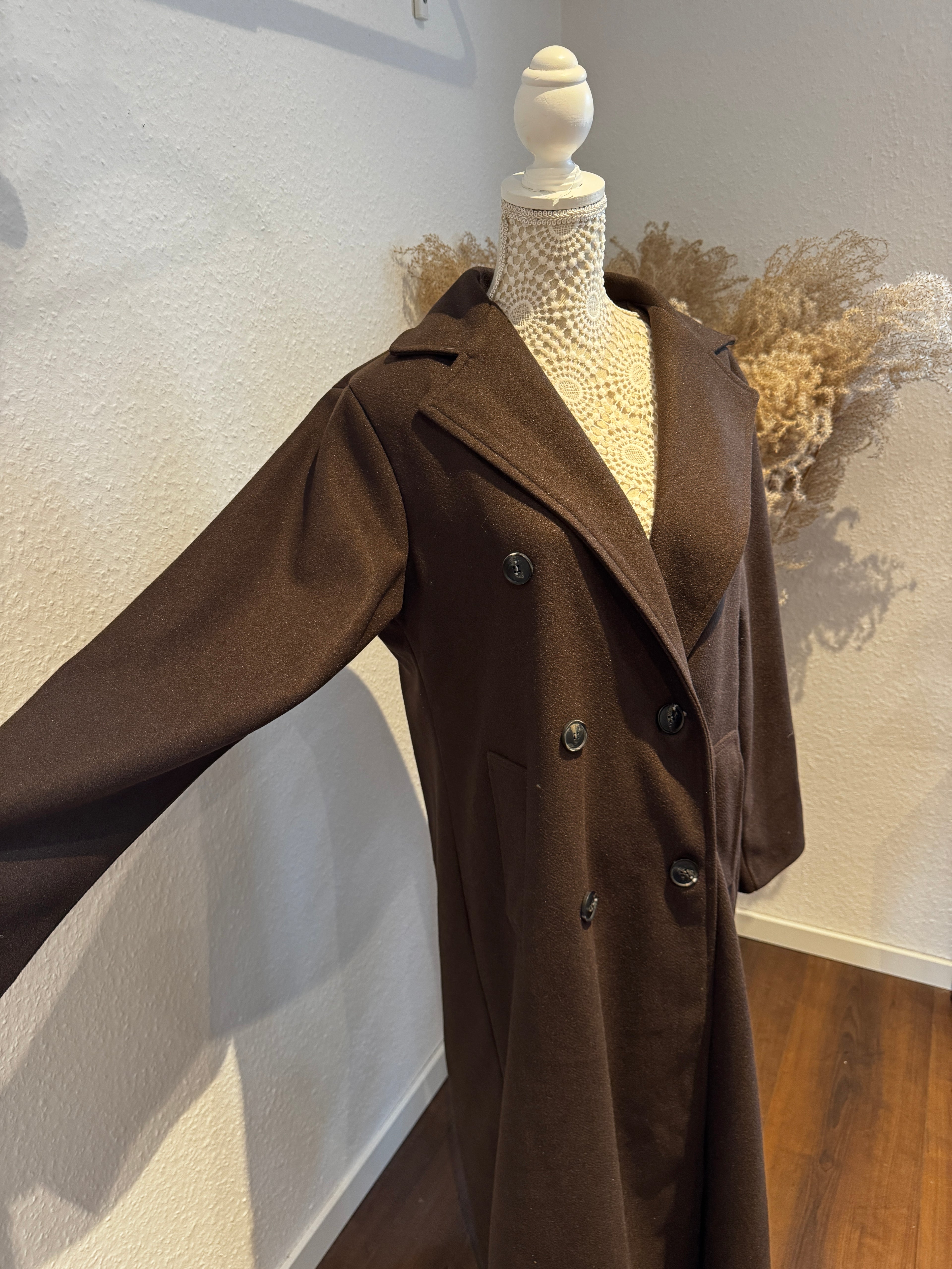 Eleganter Mantel mit doppelter Knopfreihe
